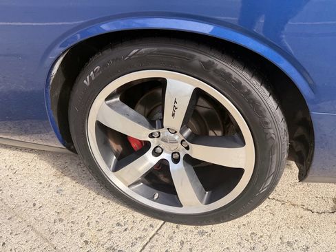 Used 2011 Dodge Challenger SRT8 image 9