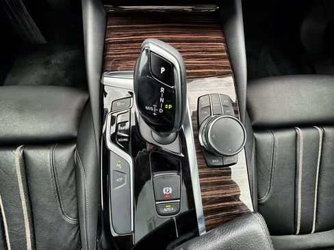 Used 2019 BMW 540i xDrive w/ Premium Package AWD/4WD image 25