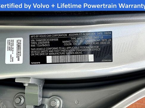 Used 2025 Volvo XC60 B5 Plus image 44