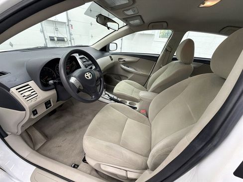 Used 2012 Toyota Corolla LE FWD image 10