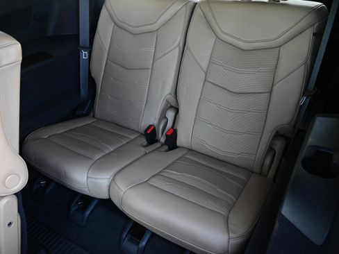 Used 2021 Cadillac XT6 Premium Luxury w/ Platinum Package image 10