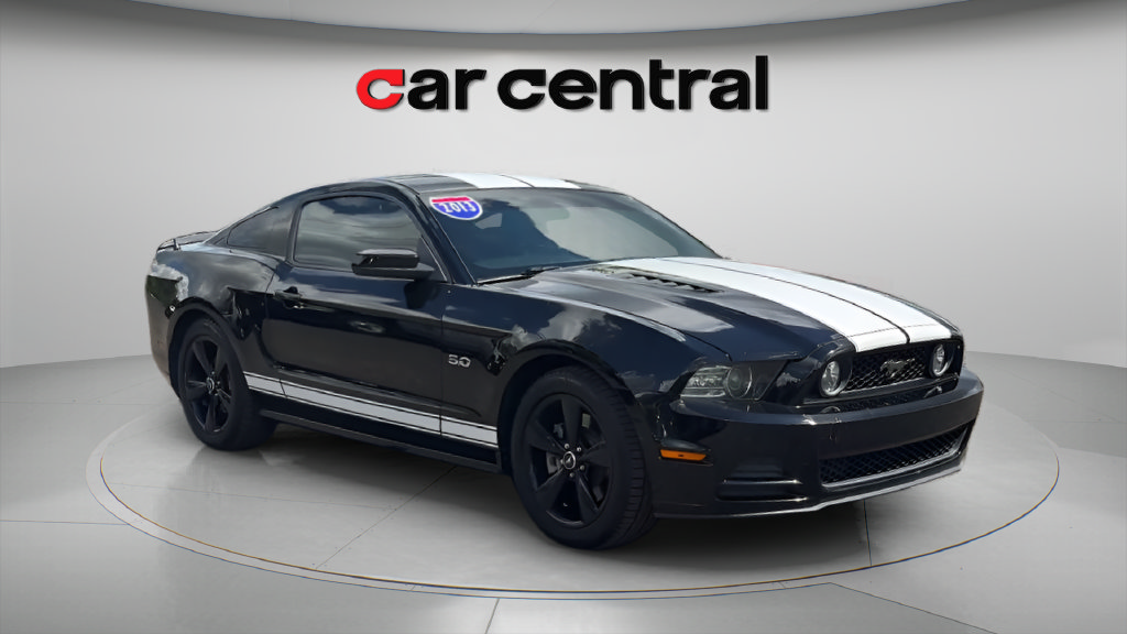 Used 2013 Ford Mustang GT RWD image 7