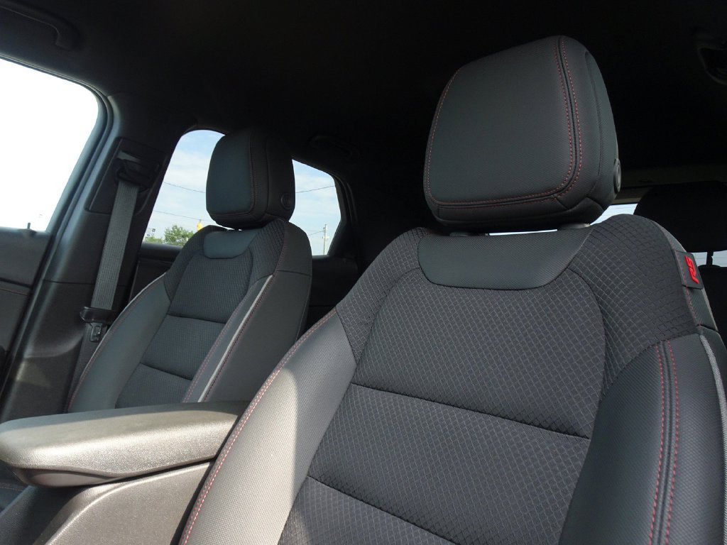 Used 2023 Chevrolet TrailBlazer RS FWD image 10
