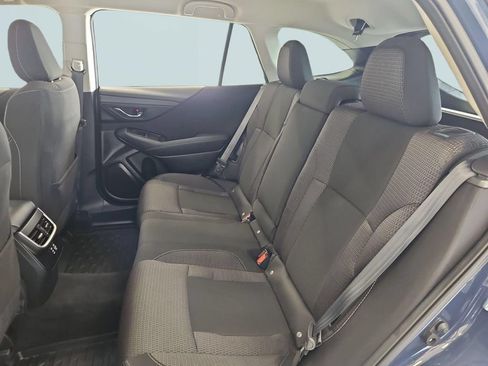 Used 2025 Subaru Outback Premium AWD/4WD image 23