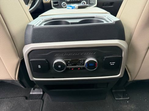 Used 2024 Ford Expedition Max Limited image 34