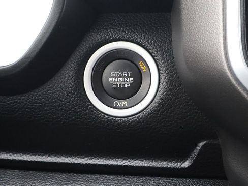 Used 2021 RAM 1500 Big Horn image 32