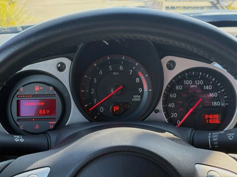 Used 2020 Nissan 370Z Touring w/ Aerodynamics Package image 17