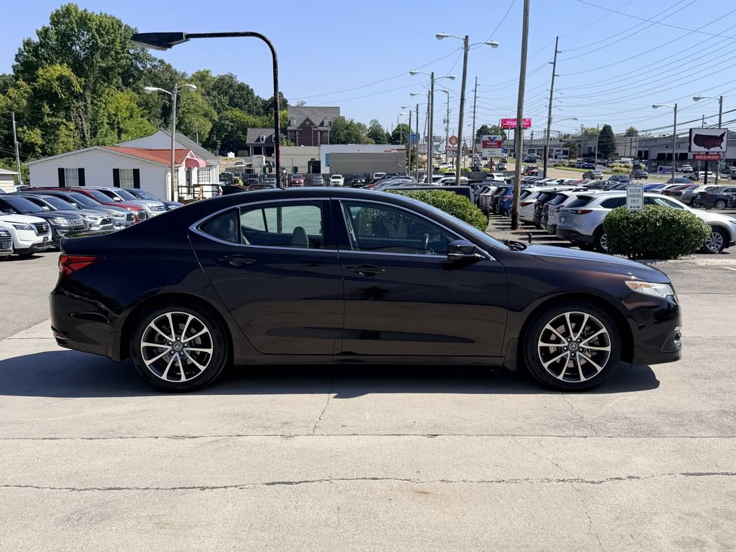 Used 2017 Acura TLX w/ Advance Package FWD image 7