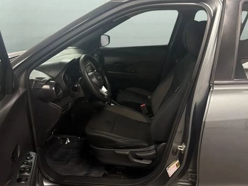 Used 2020 Nissan Kicks S FWD image 20