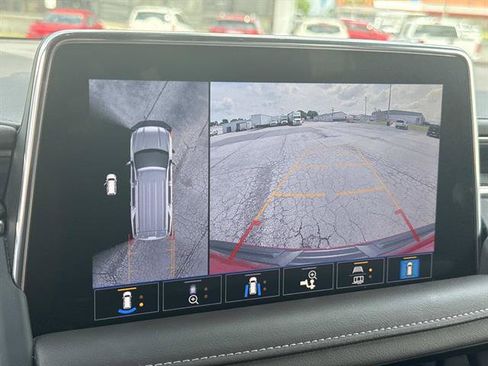 Used 2021 GMC Yukon SLT w/ SLT Luxury Plus Package AWD/4WD image 21