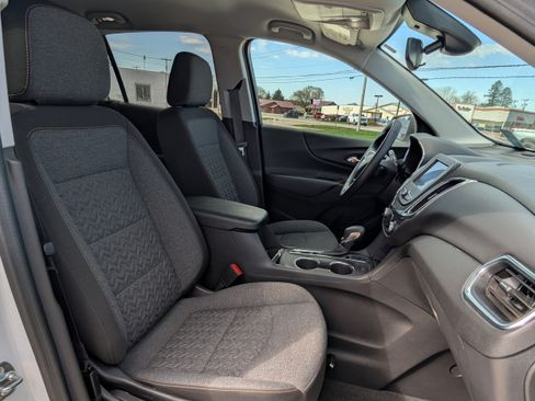 Used 2024 Chevrolet Equinox LT AWD/4WD image 10
