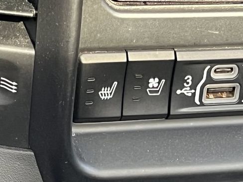 Used 2019 RAM 1500 Limited AWD/4WD image 37