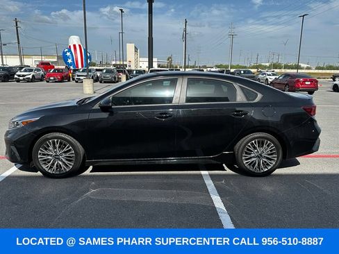 Used 2023 Kia Forte GT-Line w/ GT-Line Premium Package FWD image 4