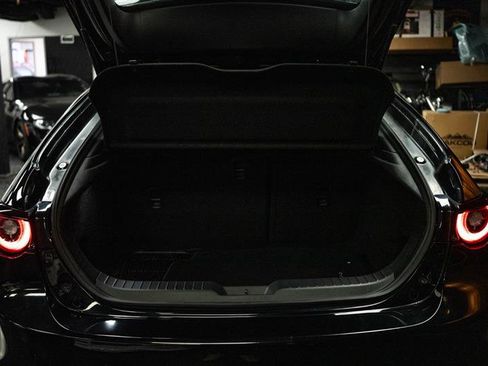 Used 2022 MAZDA MAZDA3 s image 7