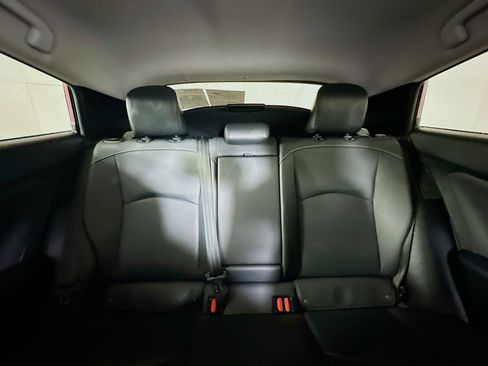 Used 2021 Toyota Prius Prime XLE image 30