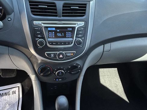 Used 2017 Hyundai Accent SE image 13