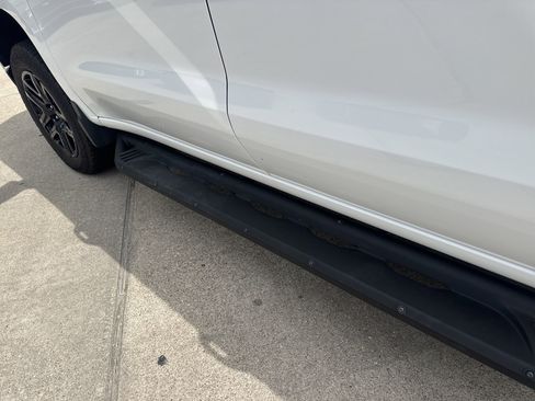 Used 2025 Chevrolet Silverado 1500 LT Trail Boss w/ LT Trail Boss Premium Package image 9