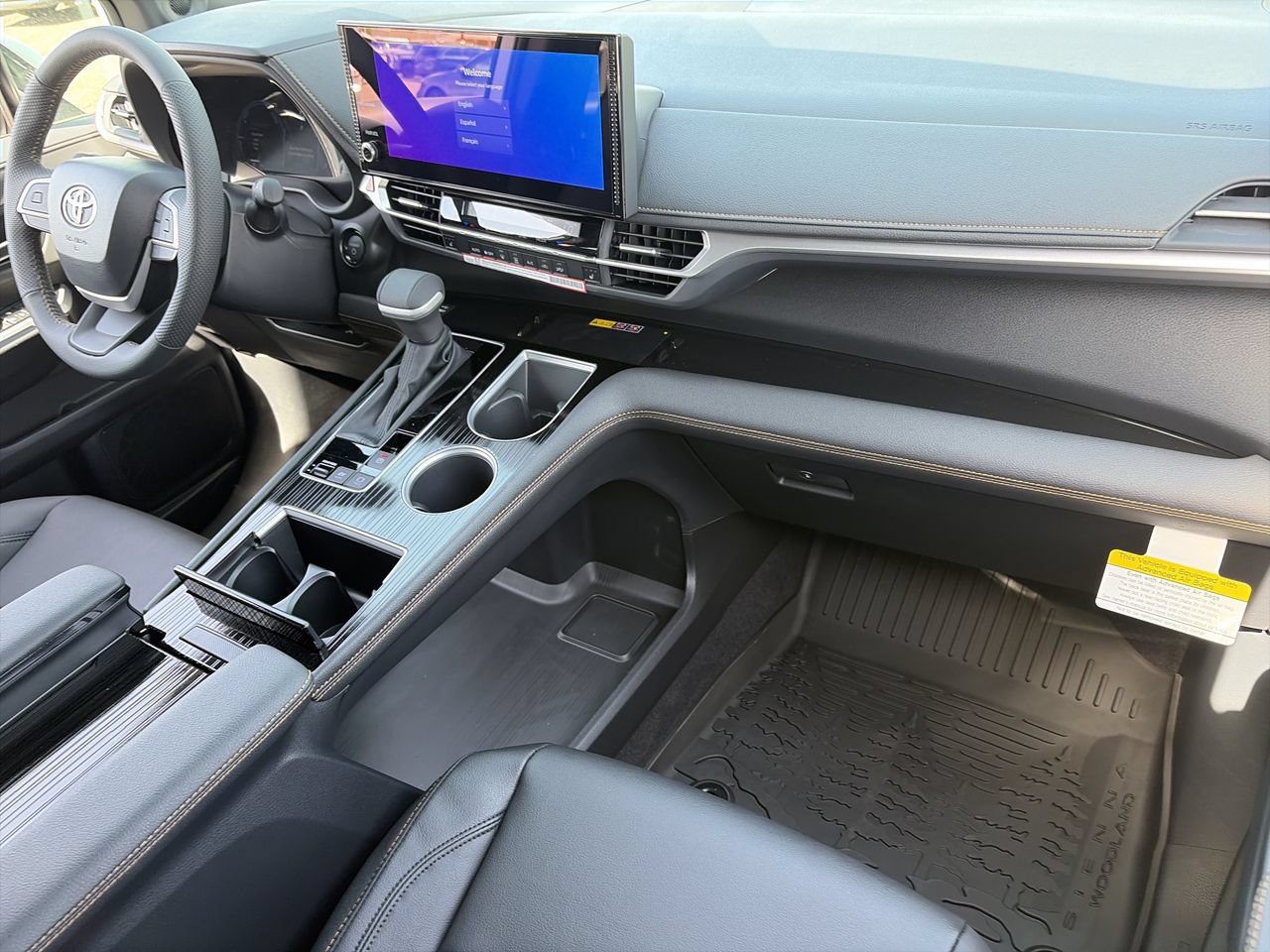 New 2026 Toyota Sienna XLE Woodland Edition AWD/4WD image 24