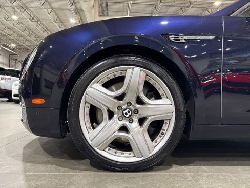 Used 2015 Bentley Flying Spur W12 image 20