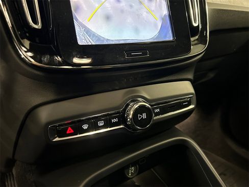 New 2026 Volvo XC40 B5 Plus w/ Protection Package Premier image 17