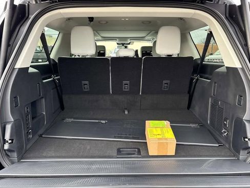 New 2026 Ford Expedition Max Platinum w/ Platinum Ultimate Package AWD/4WD image 12