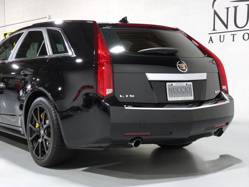 Used 2011 Cadillac CTS V image 35