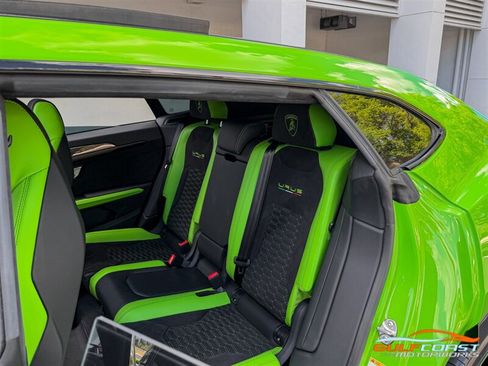Used 2021 Lamborghini Urus AWD/4WD image 28