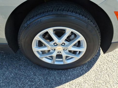 Used 2024 Chevrolet Equinox LT image 7