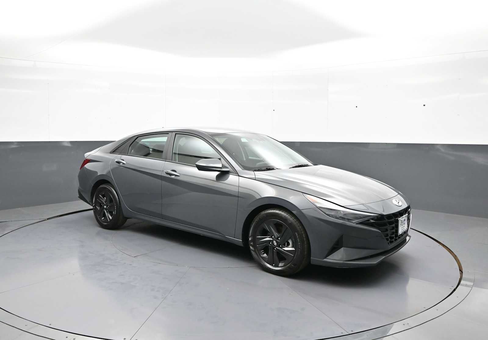 Certified 2023 Hyundai Elantra SEL FWD image 3