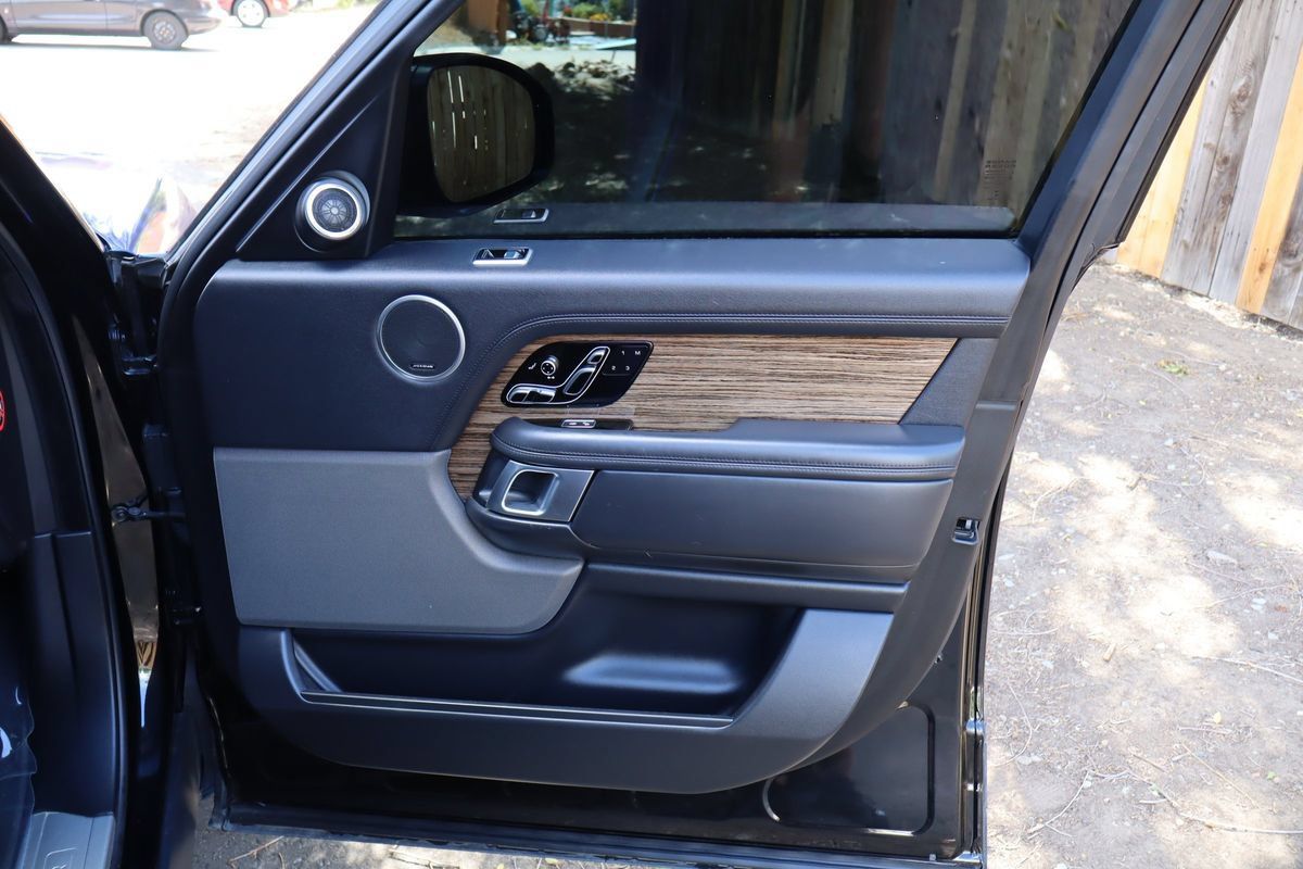 Used 2019 Land Rover Range Rover HSE AWD/4WD image 27