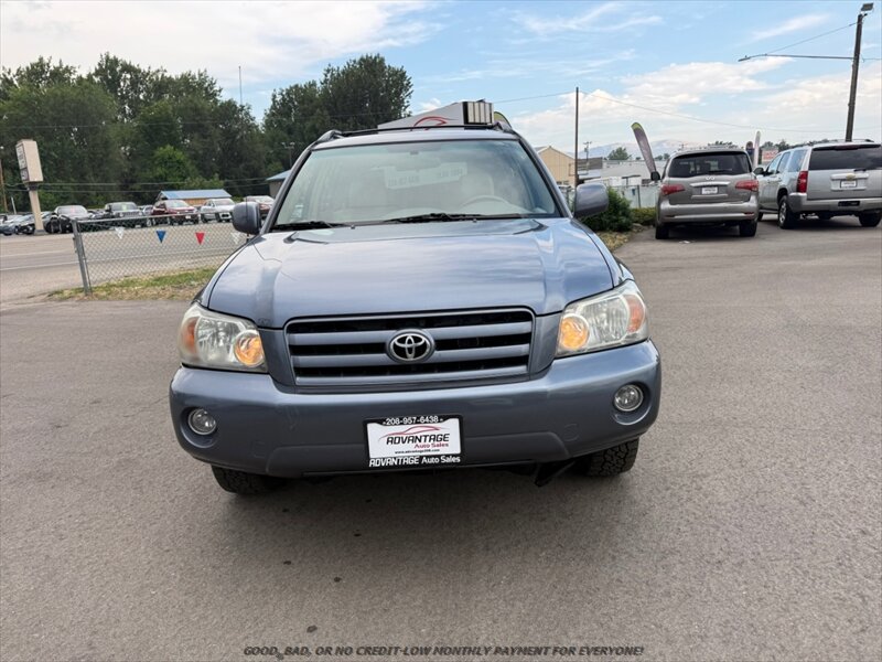 Used 2007 Toyota Highlander 4WD V6 w/ 3rd Row image 2