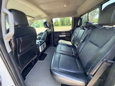 Used 2015 Ford F150 Lariat w/ Equipment Group 502A Luxury AWD/4WD image 19