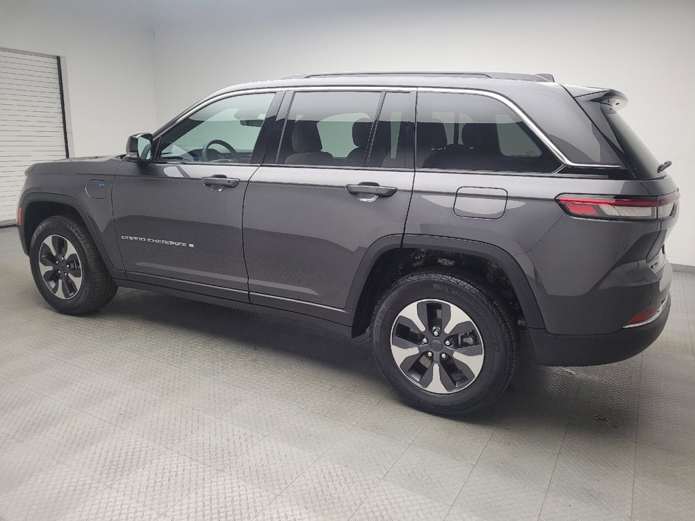 Used 2025 Jeep Grand Cherokee Limited 4xe AWD/4WD image 3