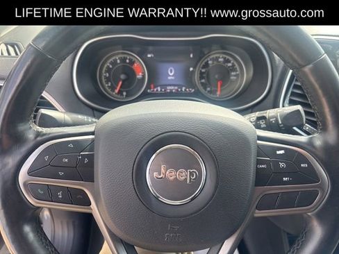 Used 2020 Jeep Cherokee Limited AWD/4WD image 12