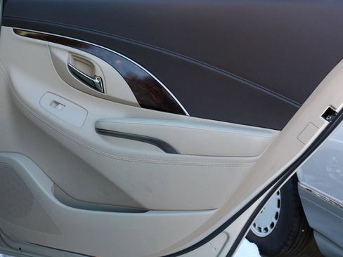 Used 2014 Buick LaCrosse Leather FWD image 36
