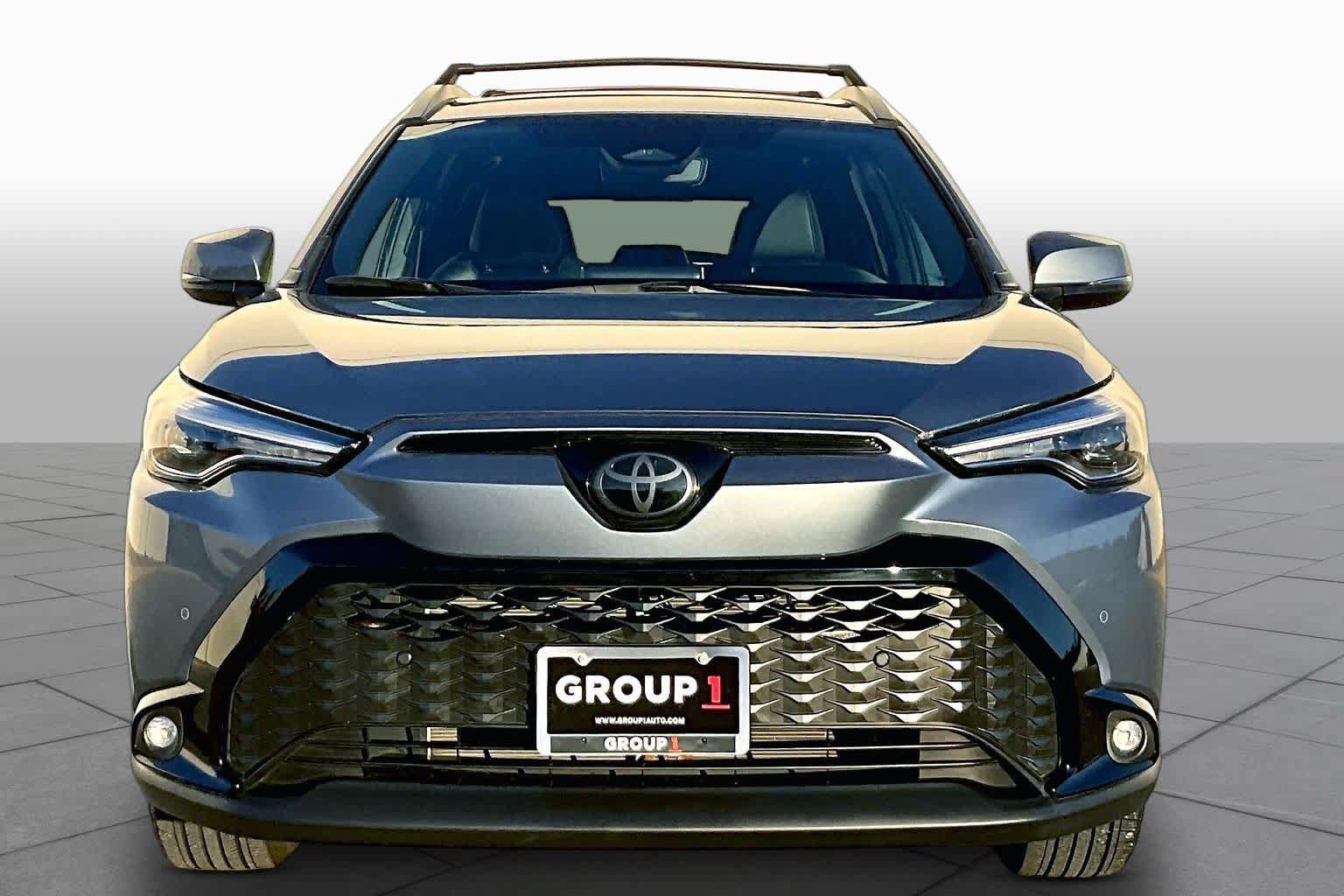 Used 2024 Toyota Corolla Cross AWD Hybrid w/ Convenience Package image 4