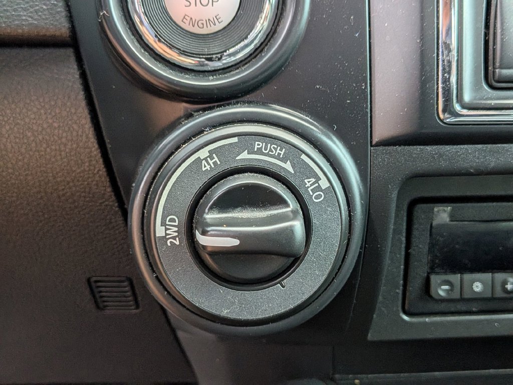 Used 2019 Nissan Titan SL w/ Midnight Edition AWD/4WD image 20