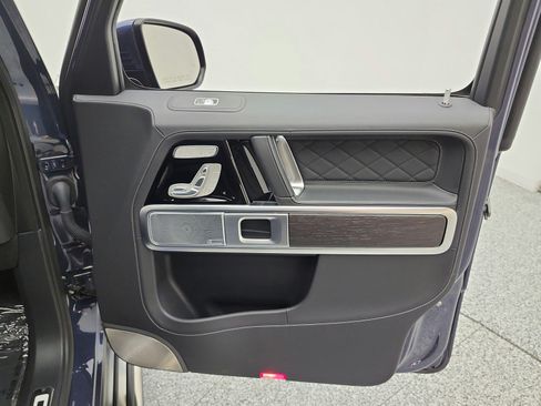 Used 2025 Mercedes-Benz G 550 image 21