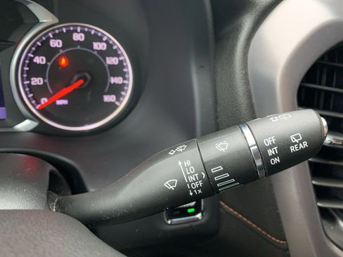 Used 2021 GMC Acadia AT4 image 36