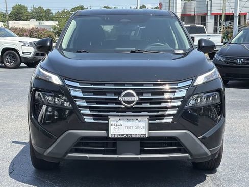 Used 2025 Nissan Rogue SV AWD/4WD image 7