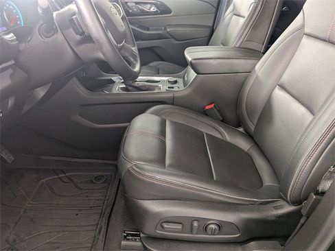 Certified 2023 Chevrolet Traverse RS w/ LPO, Floor Liner Package image 12