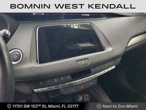 Used 2023 Cadillac XT4 Premium Luxury image 17