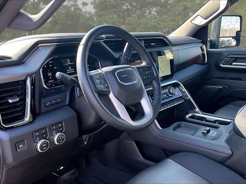 Used 2024 GMC Sierra 2500 Denali w/ Denali Reserve Package image 18