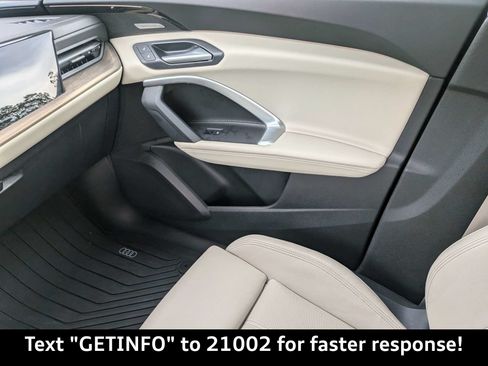 Certified 2025 Audi Q5 Premium Plus w/ Premium Plus AWD/4WD image 22