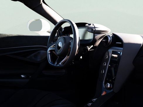 New 2026 McLaren 750S image 47