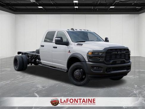 New 2026 RAM 5500 Tradesman AWD/4WD image 5