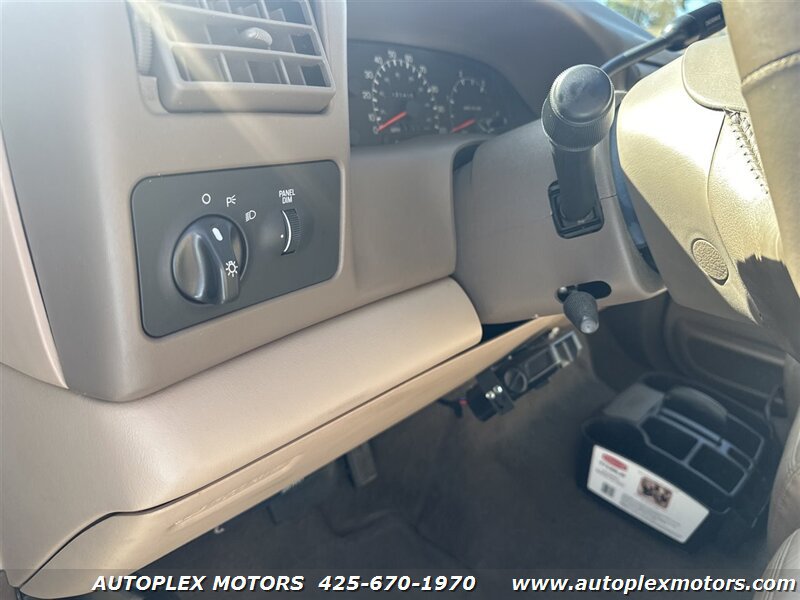 Used 1999 Ford F250 Lariat AWD/4WD image 25