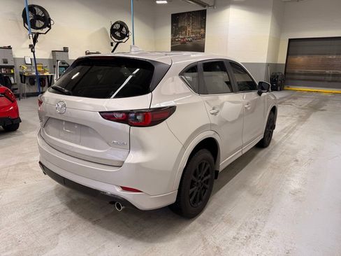 Used 2024 MAZDA CX-5 AWD 2.5 S w/ Select Package image 6