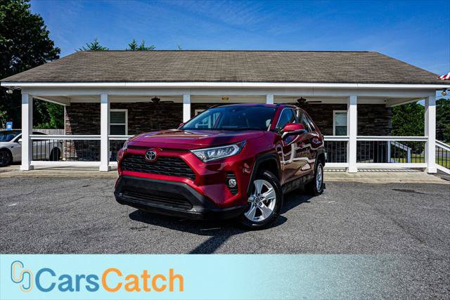 Used 2019 Toyota RAV4 XLE FWD image 1