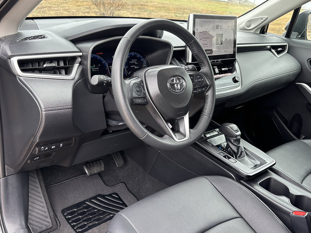 Certified 2026 Toyota Corolla Cross XLE w/ Convenience Package FWD image 12
